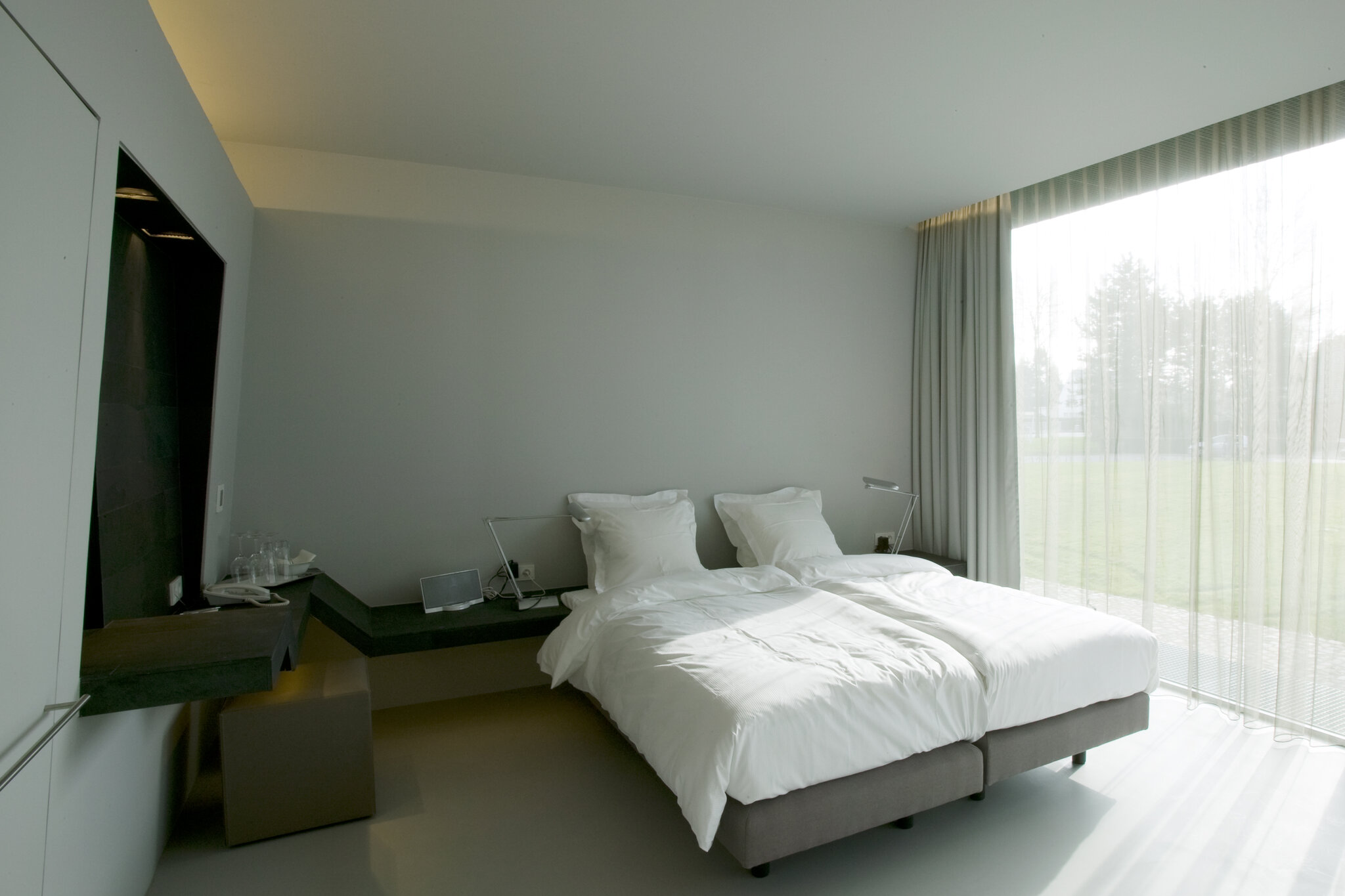 d-Hotel 3